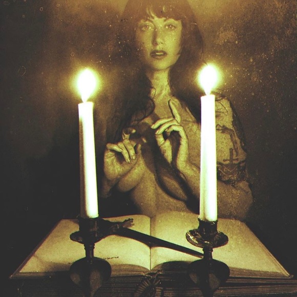 Meet your Posher, Whitney - Picture 5 of 6